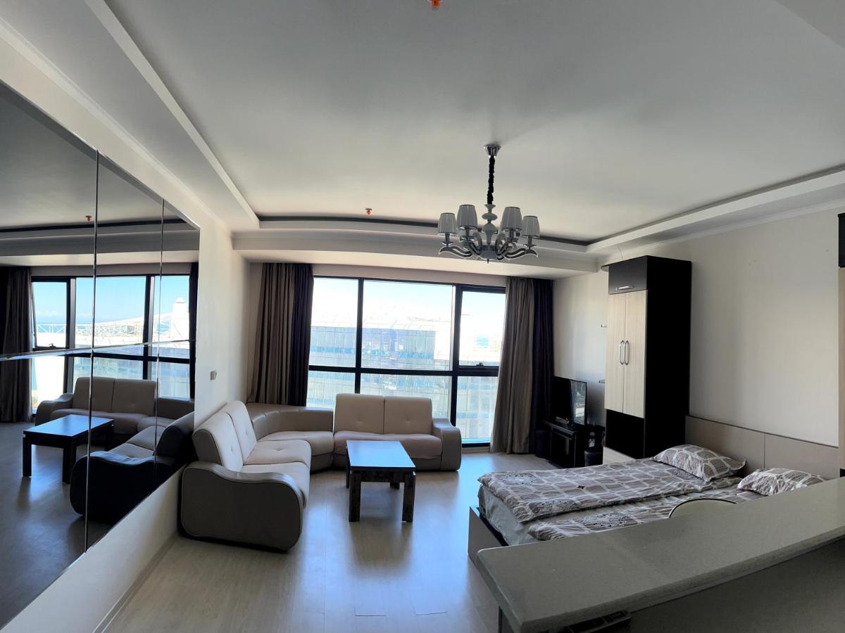 Angel Apartment In Porta Batumi Luaran gambar
