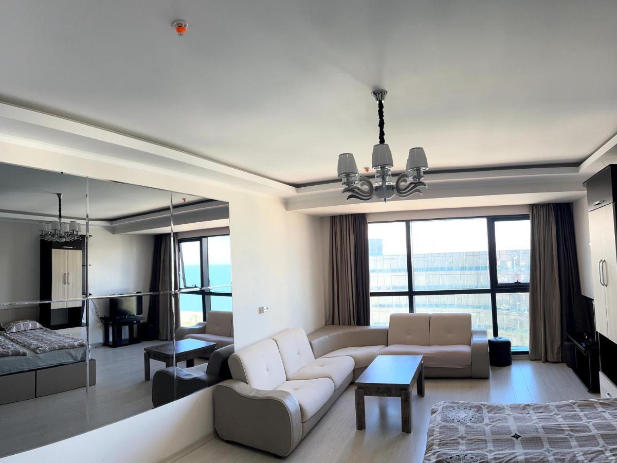 Angel Apartment In Porta Batumi Luaran gambar